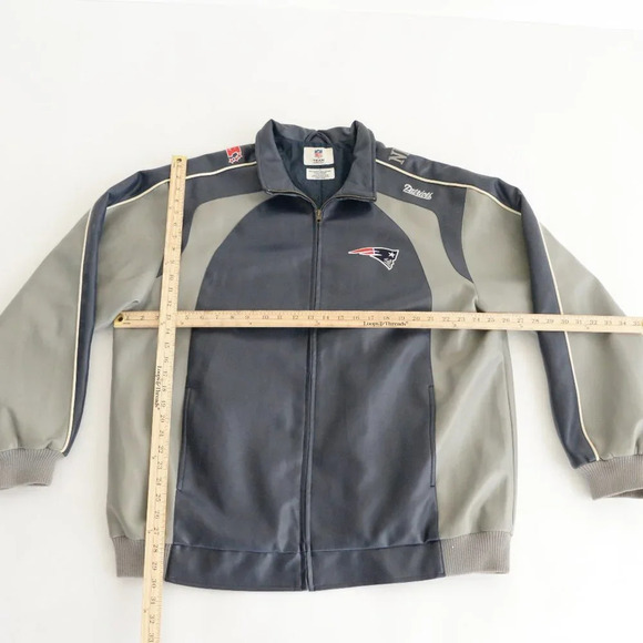 VTG 90'S NFL Team Apparel New England Patriots Blue And Gray Faux Leather Jacket - Picture 6 of 14